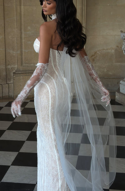 Ellie Lace Neck Veil - Ivory
